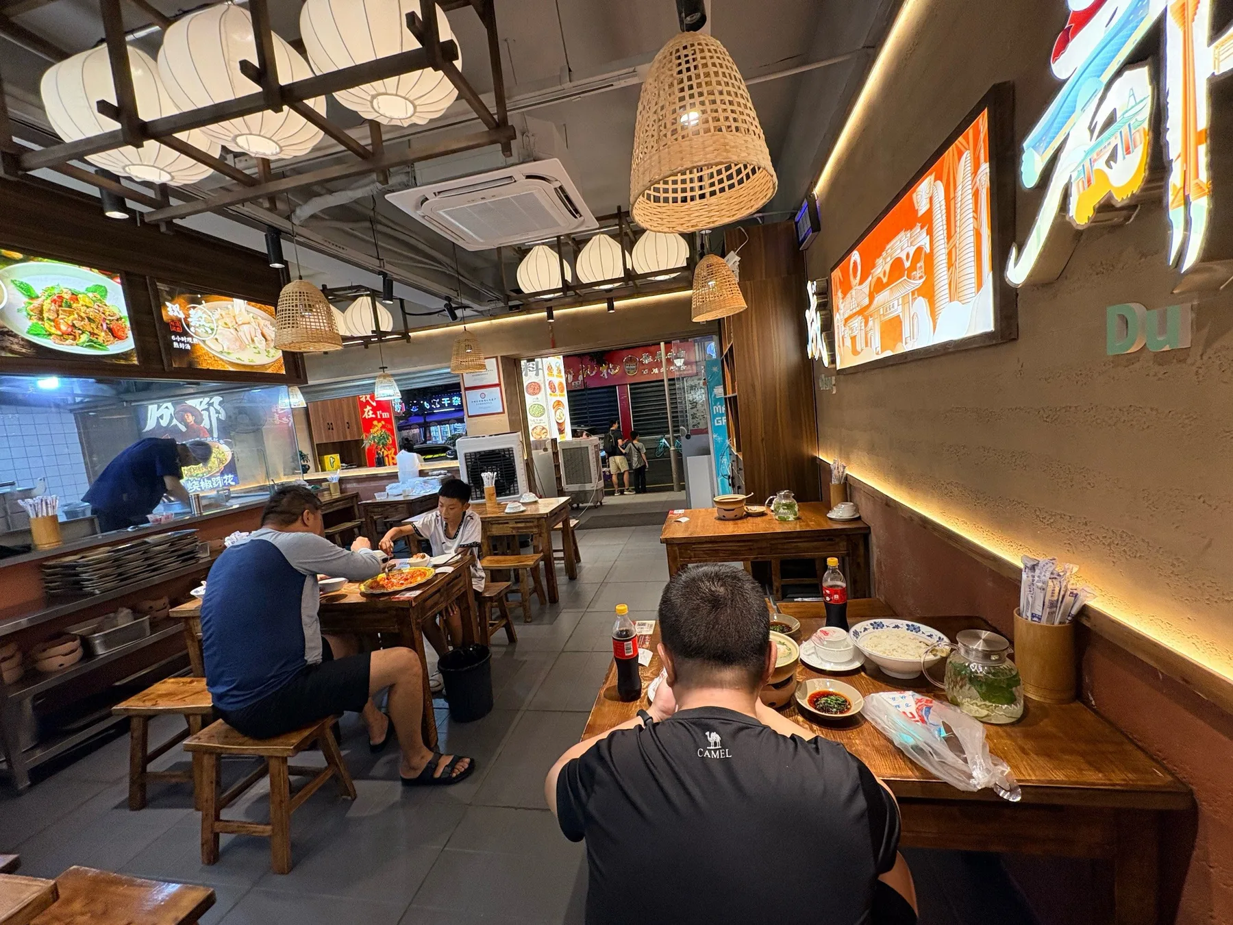 Photo 2 from Wang Laoma Trotter & Sichuan Bistro (Taikoo Li Main Store)