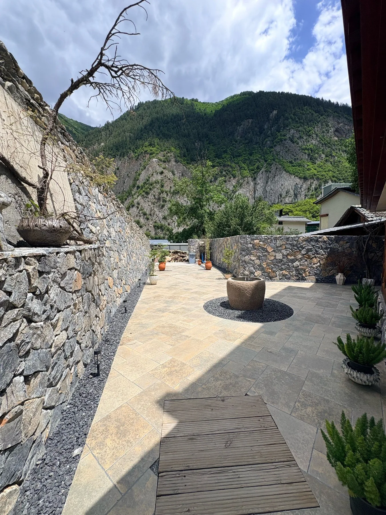 Photo 2 from Yunman Banshan Guesthouse (Jiuzhaigou Visitor Center Branch)