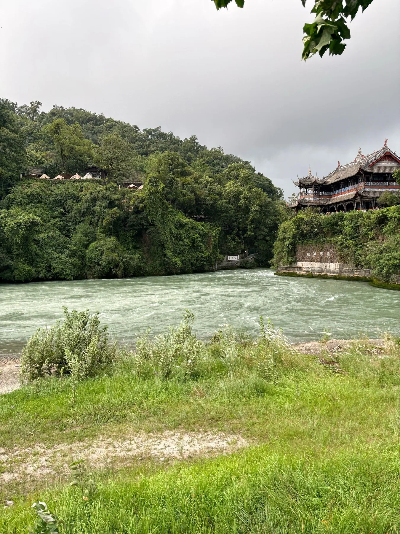 Photo 4 from Dujiangyan Scenic Area